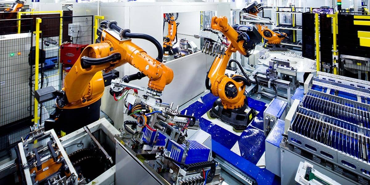 Enhancing Smart Batteries with RFID: Optimizing Energy Storage and Management